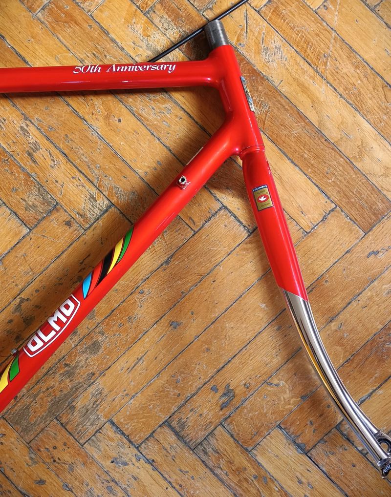 Olmo 50 Anniversary (55/57 cm) - jako nový 