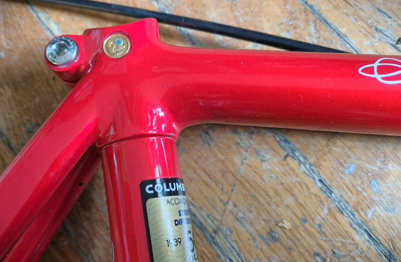 Olmo 50 Anniversary (55/57 cm) - jako nový 