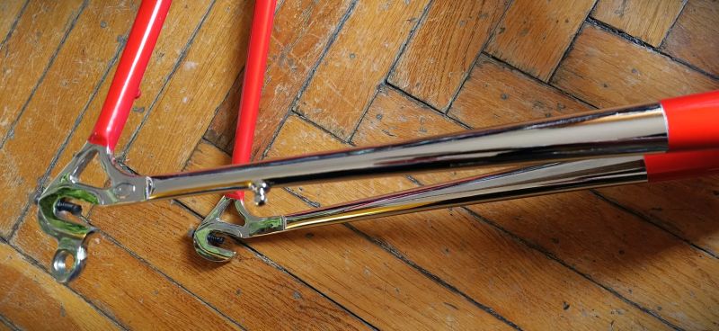 Olmo 50 Anniversary (55/57 cm) - jako nový 