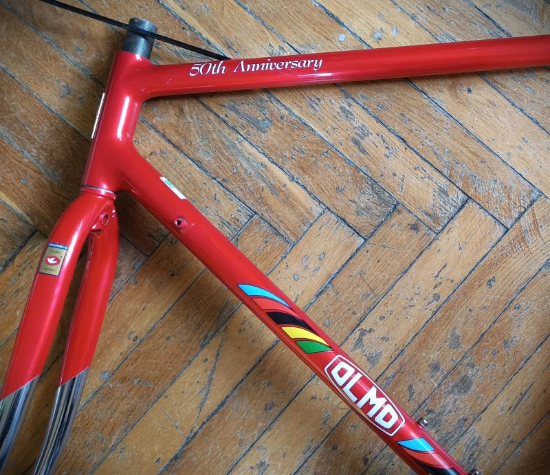 Olmo 50 Anniversary (55/57 cm) - jako nový 