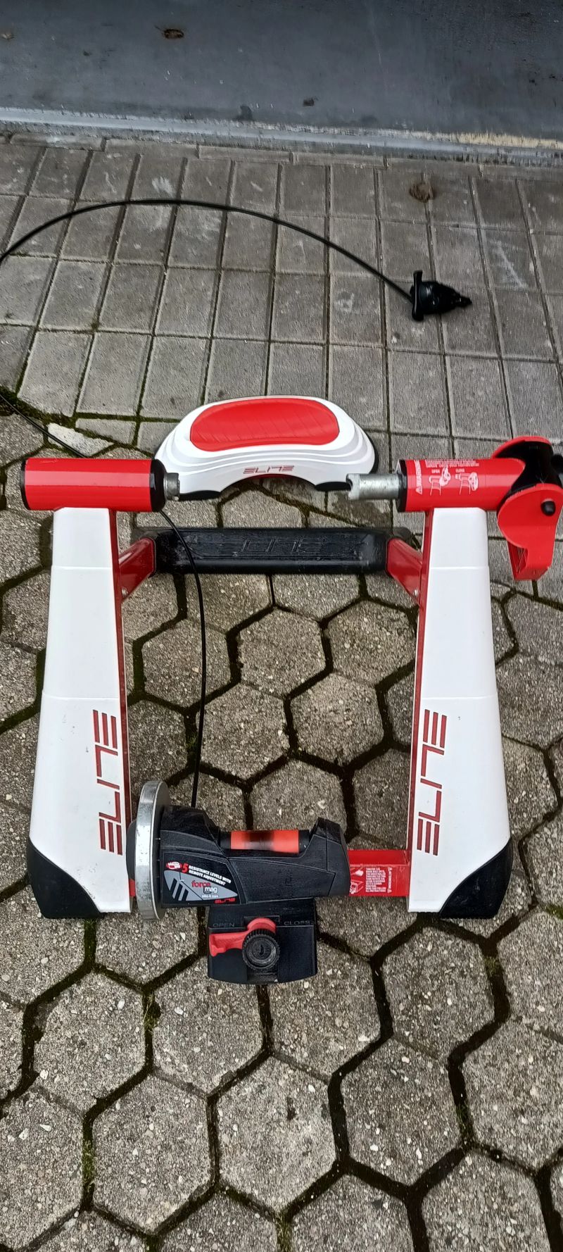 Elite