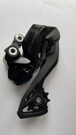 Přehazovačka Shimano 105 Di2 RD-R7150