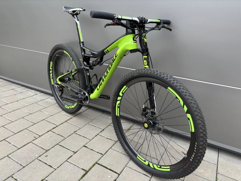 Cannondale SCALPEL LEFTY řazení SHIMANO XTR DI2 a brzdy SRAM XX1
