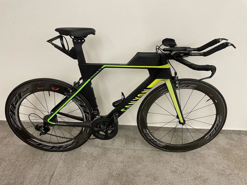 Canyon Speedmax CF 7.0 + karbonová kola Zipp 404+808