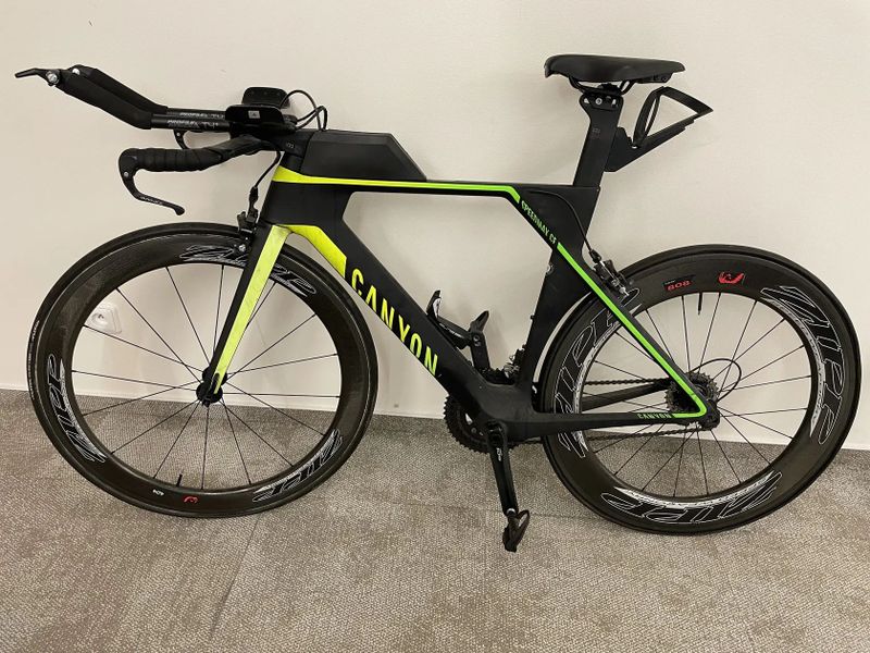 Canyon Speedmax CF 7.0 + karbonová kola Zipp 404+808