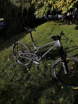Na prodej: Evil Insurgent – špičkový enduro stroj připravený na cokoliv!