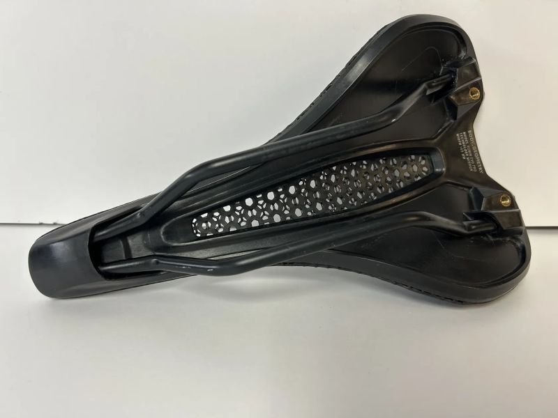 sedlo Specialized Romin Evo Pro Mirror, šířka 143 mm