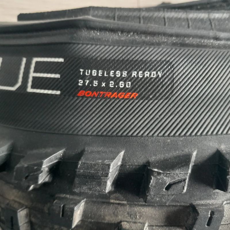 MTB Pláště Bontrager XR4 Team Issue TLR 27.5x2.6