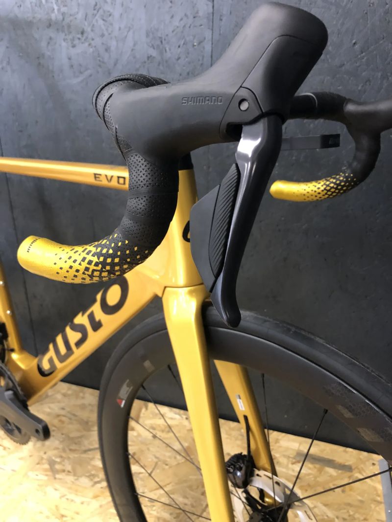 Gusto Cobra