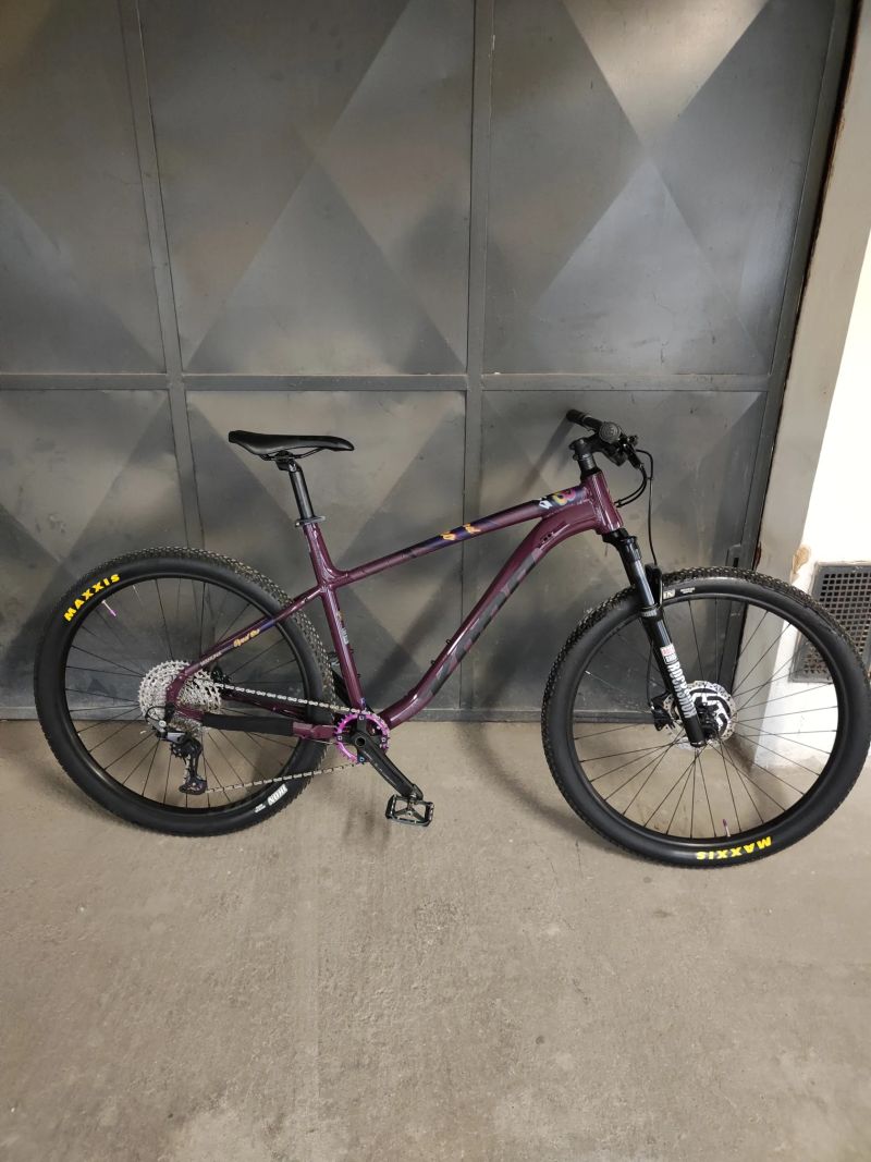 Kona Mahuna
