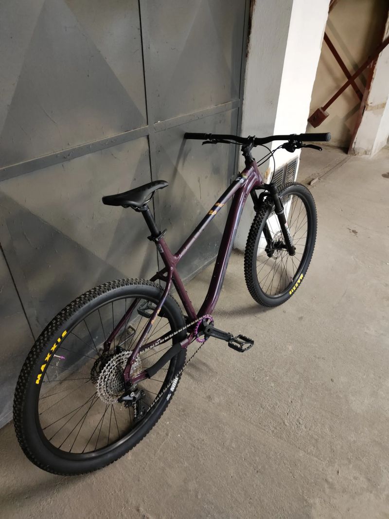Kona Mahuna