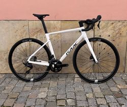 Isaac Boson Mineral White 105 M - výprodej posledního kusu
