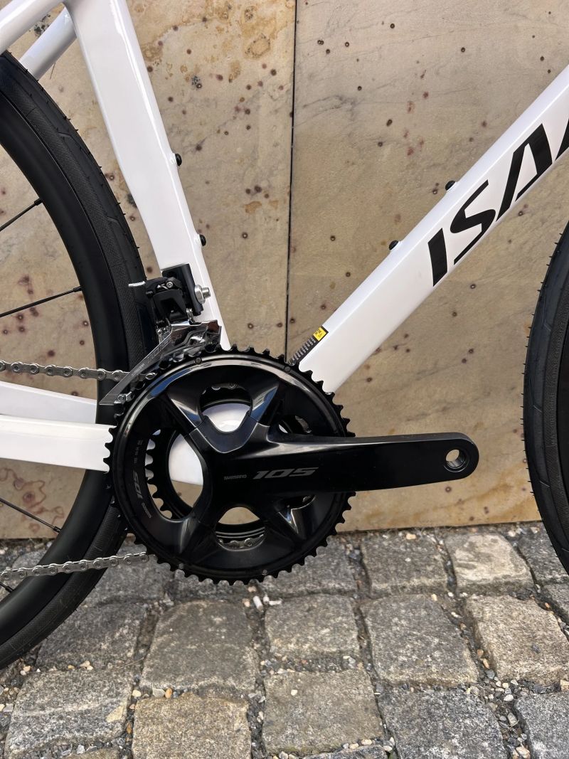 Isaac Boson Mineral White 105 M - výprodej posledního kusu
