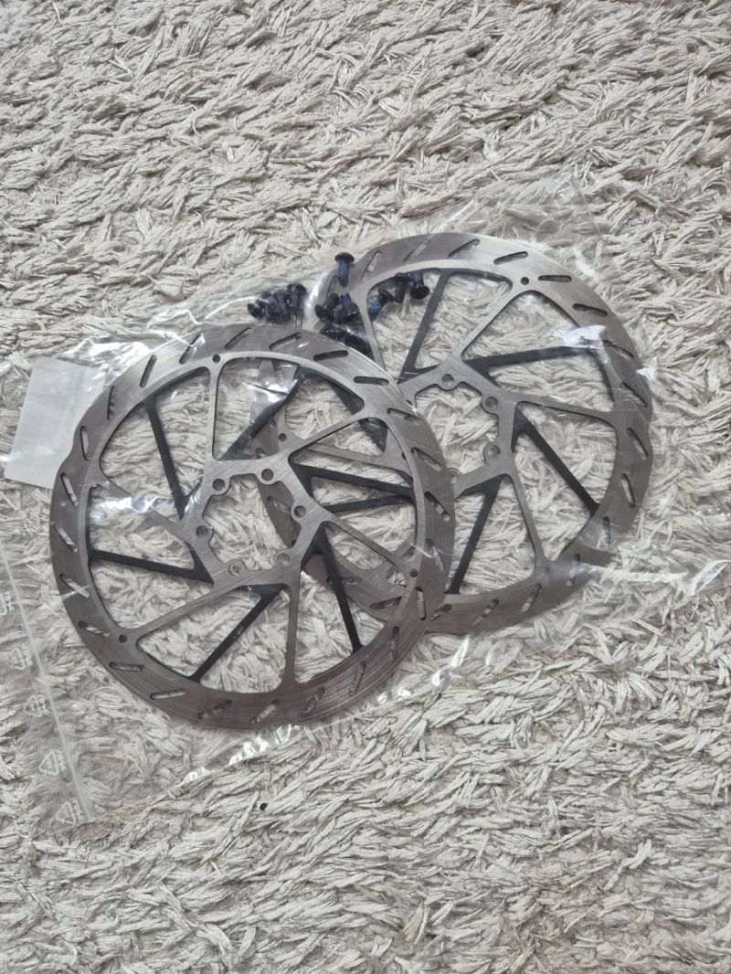 Kotouče Sram HS2 180mm