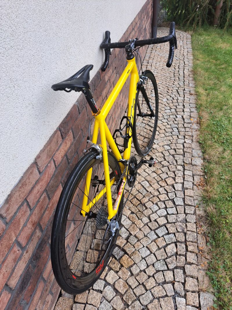 RB silniční kolo