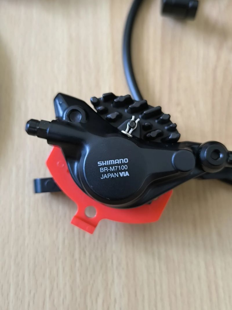 Nové Shimano Deore SLX BR-M7100 -set