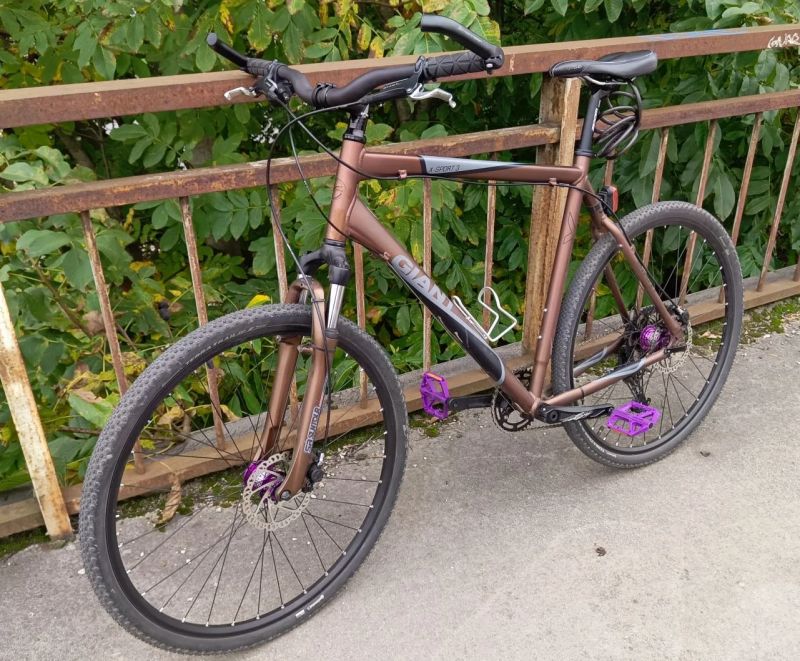 Prodam trekingove kolo Giant ram 23palcu
