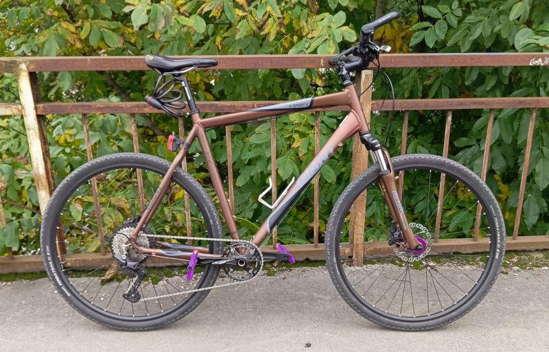 Prodam trekingove kolo Giant ram 23palcu