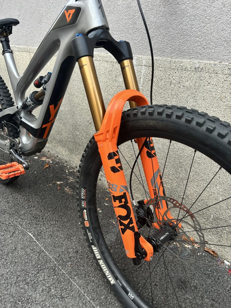 Yt capra cf pro race L 27,5” 