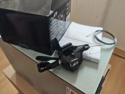 Řadící páčka Shimano XT, Sl-M8000, I-Spec2, 11s