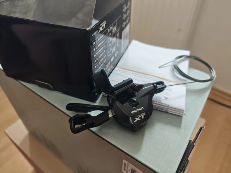 Řadící páčka Shimano XT, Sl-M8000, I-Spec2, 11s