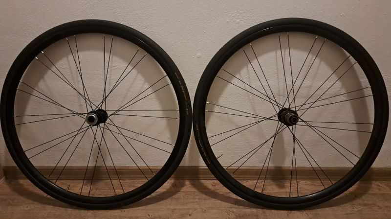 Kola z Merida Scultura 4000