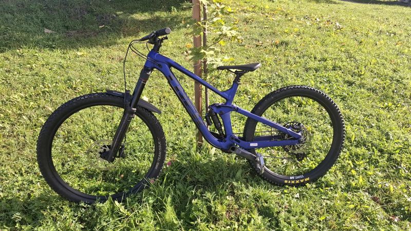 TREK SLASH 8 2023