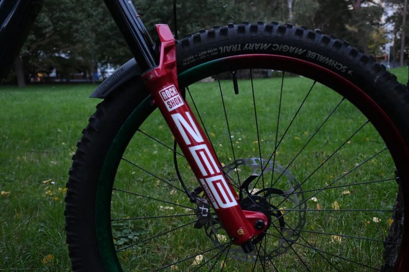Trek Slash Gen 6 custom M /L