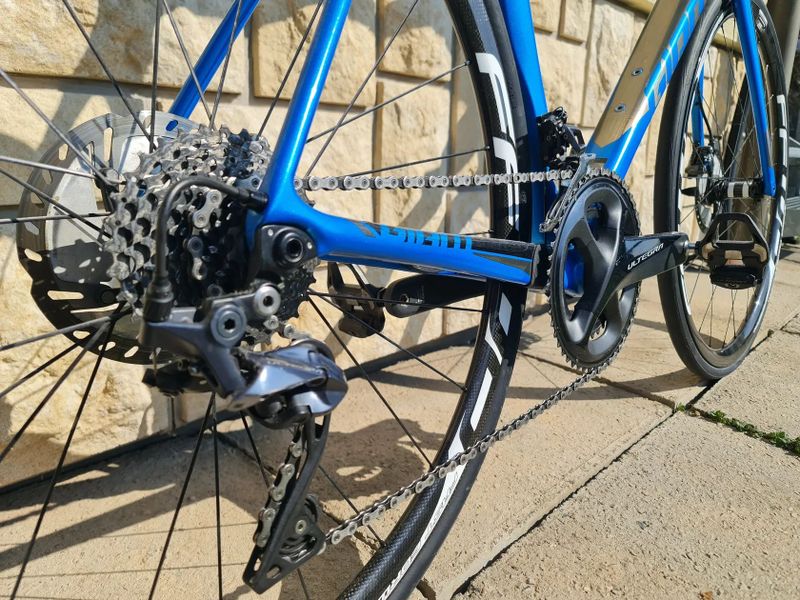 Giant TCR Advanced Pro 0 Disc XL - Ultegra 2x11 a karbonová kola FFWD