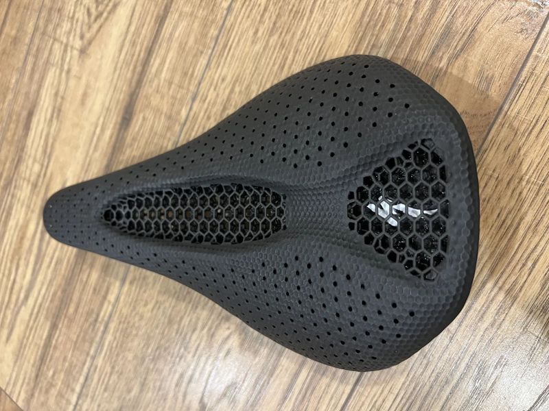 sedlo SPECIALIZED Power Pro Mirror 143 mm