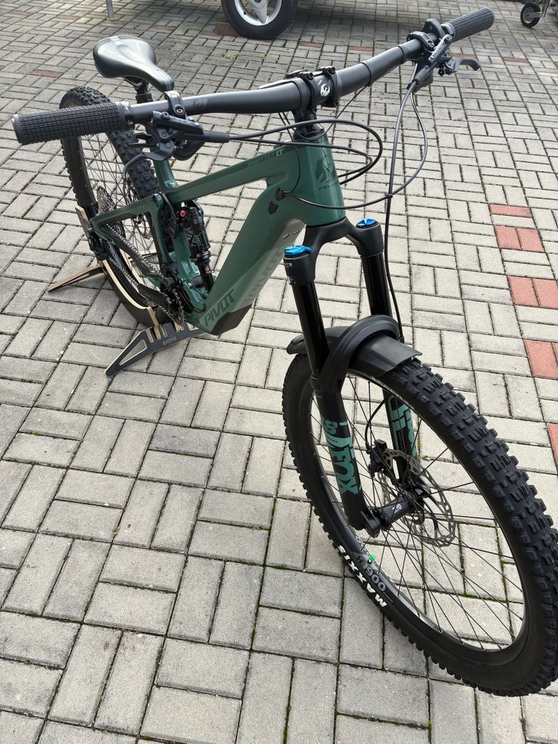 Pivot Shuttle LT ride SLX/XT
