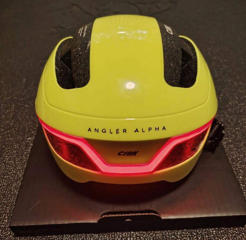 CRNK Angler Alpha - 3 v 1 (Přilba, osvětlení, handsfree)