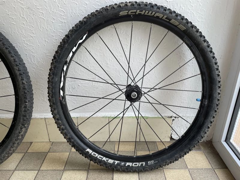 26" kola Fulcrum , váha 1,8kg