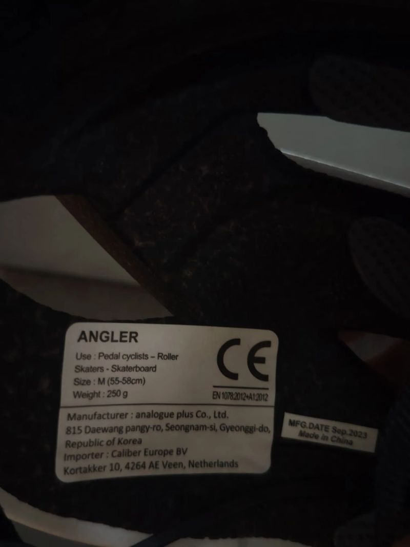 Prodám novou cyklistickou helmu CRNK Angler