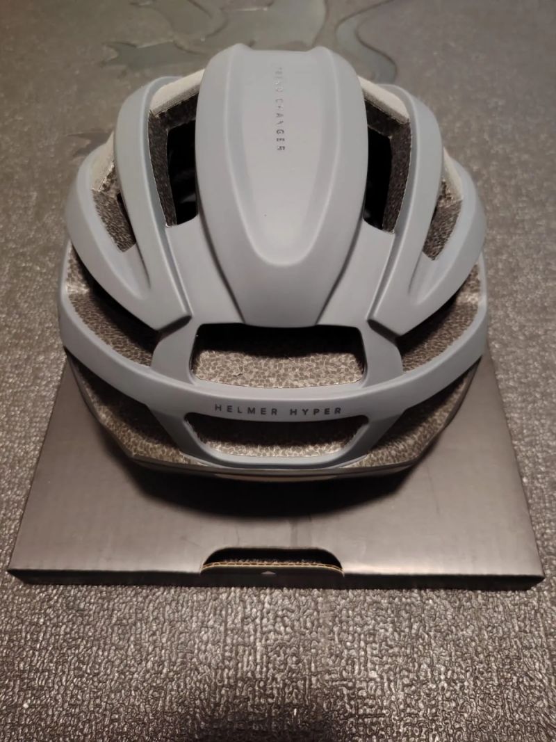 Cyklistické přilby CRNK