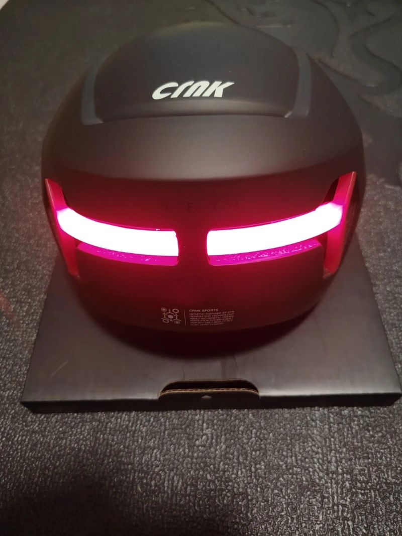 Cyklistické přilby CRNK