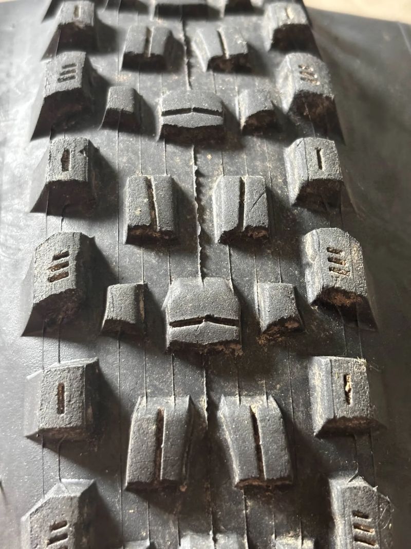 Maxxis Assegai 27,5x2,60" EXO TR MTB plášť kevlar