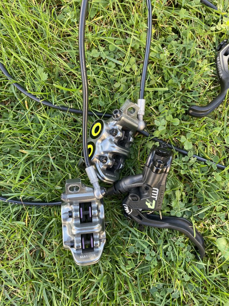 Magura MT7 Pro 1-finger HC čtyřpístková kotoučová brzda, kotouče Galfer 180mm