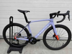 Trek Trek Madone SL 7 Gen 8 Matte Lavender Haze/Deep Smoke