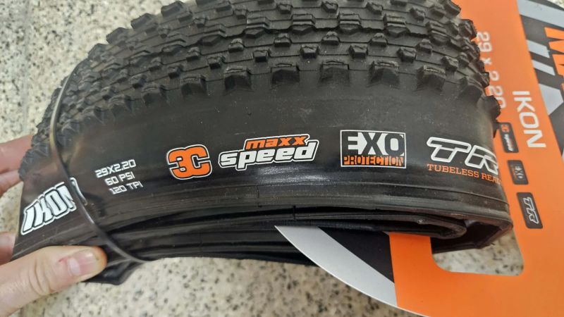 Maxxis IKON 29"x2,2 3C EXO TR 120TPI