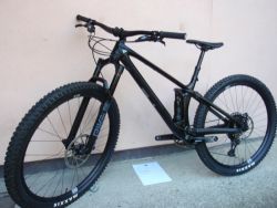 Nové YT Izzo Core 1 Carbon 2024