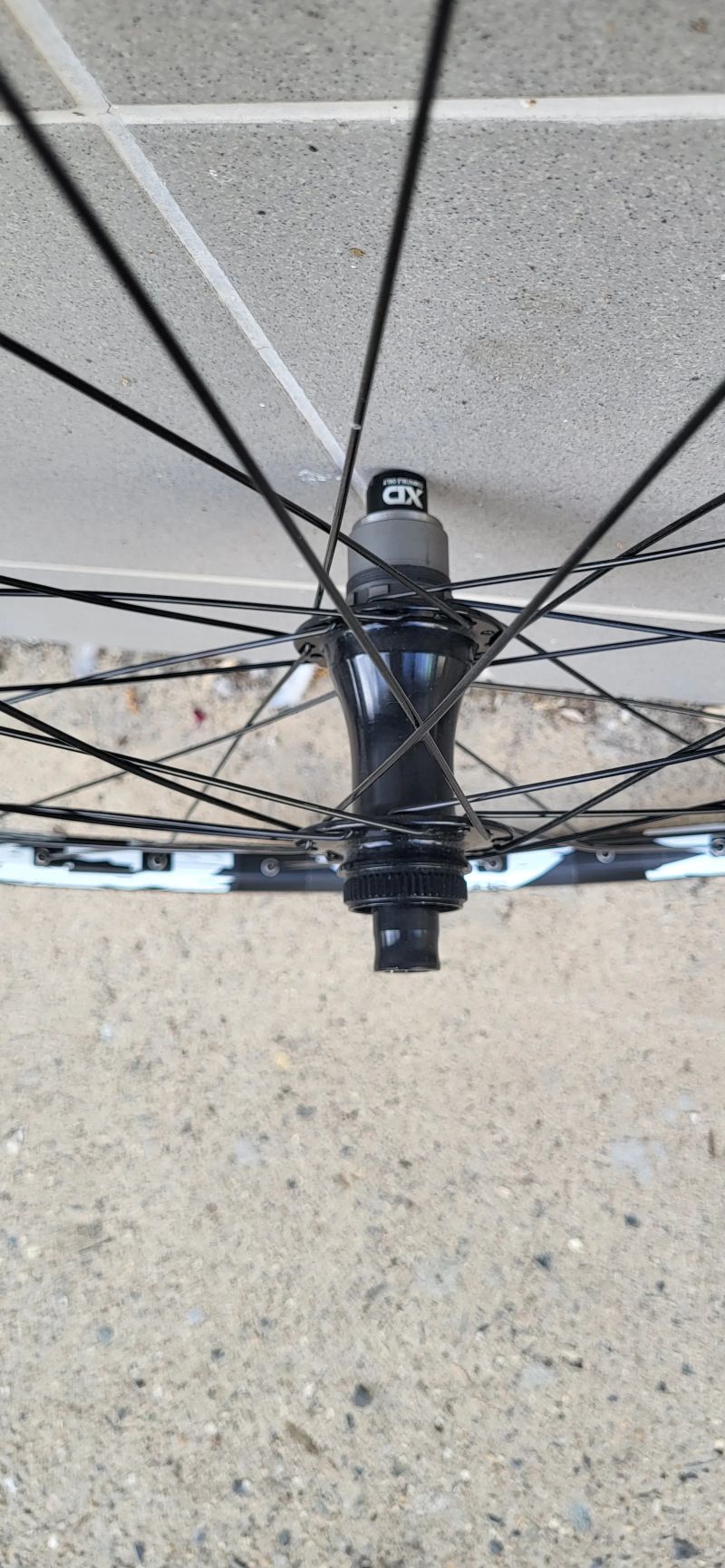 ZAPLETENÉ ZADNÍ KOLO 29"SRAM