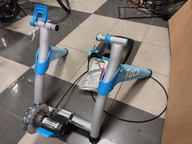 Prodám trenažér Tacx Satori