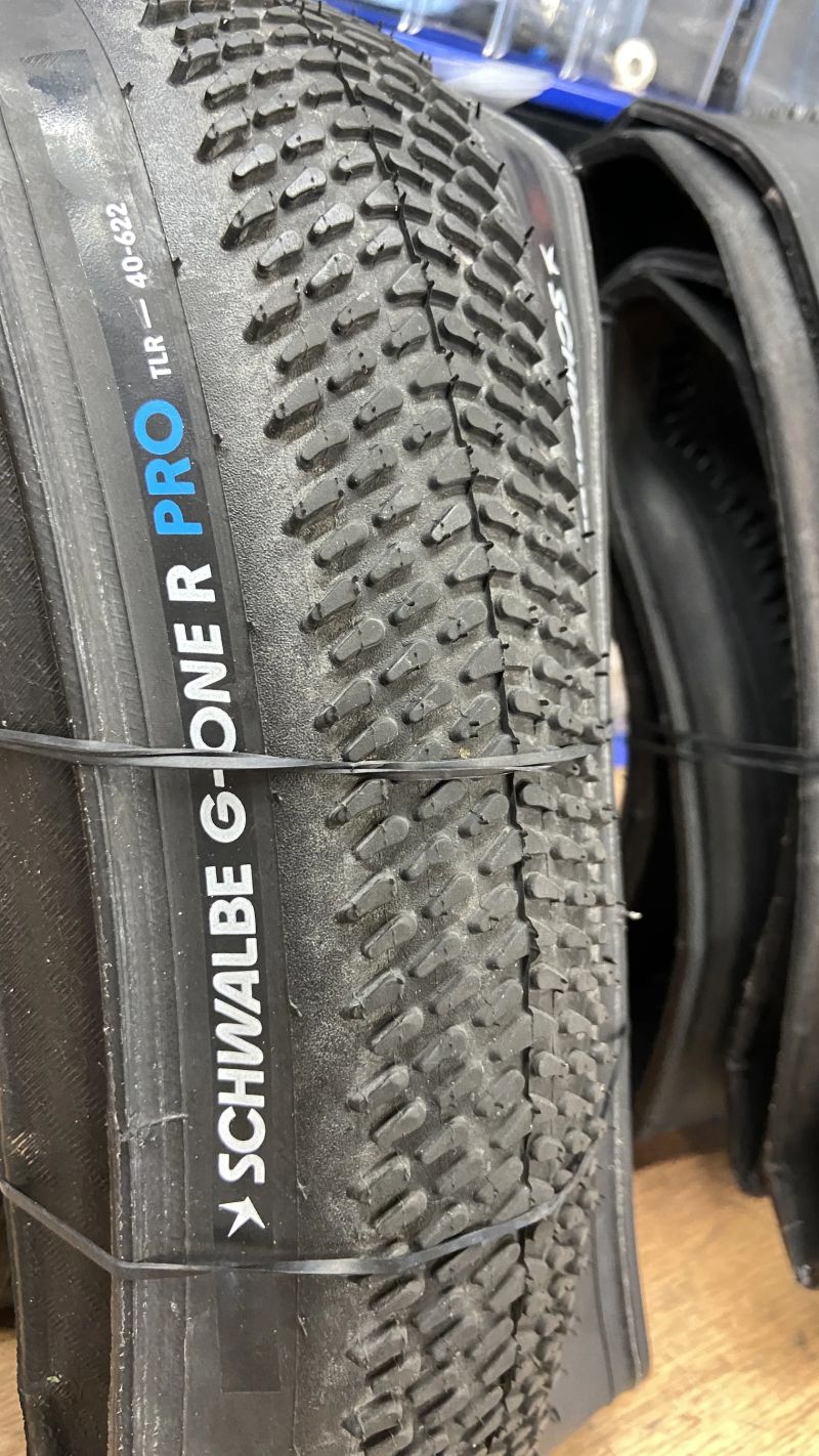 Schwalbe G-One R/RS Pro