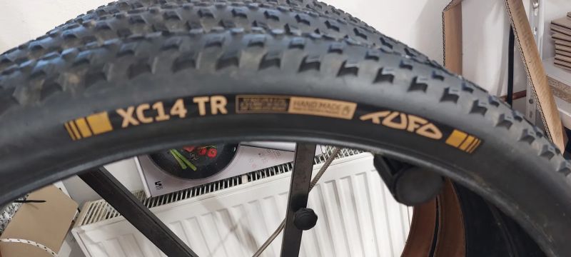 Prodám Tufo 550,- kč / kus