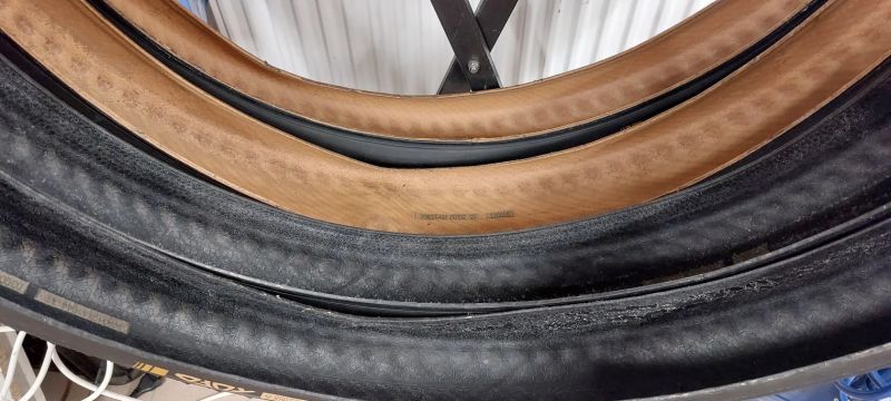 Prodám Tufo 550,- kč / kus