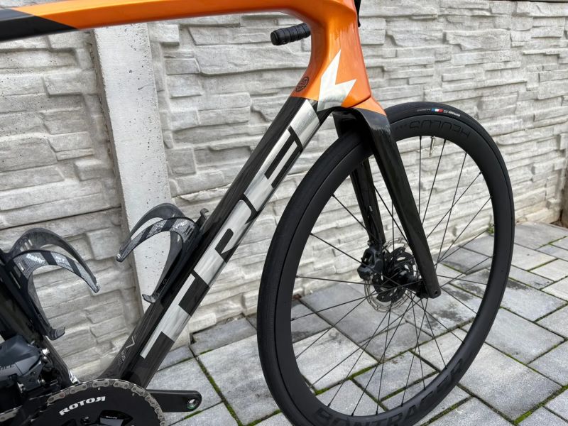 Trek Emonda SL7 AXS Wattmetr karbonová kola