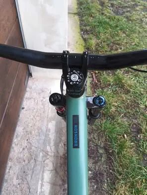Santa Cruz Bronson V3 CC velikost :M