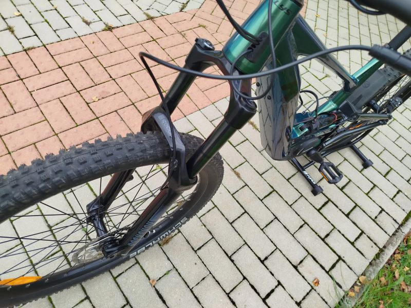 Kellys THEOS R50LTD, motor Panasonic, najeto 462km