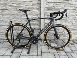 Trek emonda sl6 di2 karbonová kola